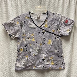 Dickies size Small Halloween scrub top
